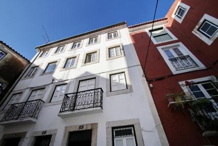 Duplex T1+1 ao lado Castelo de São Jorge / Lisboa