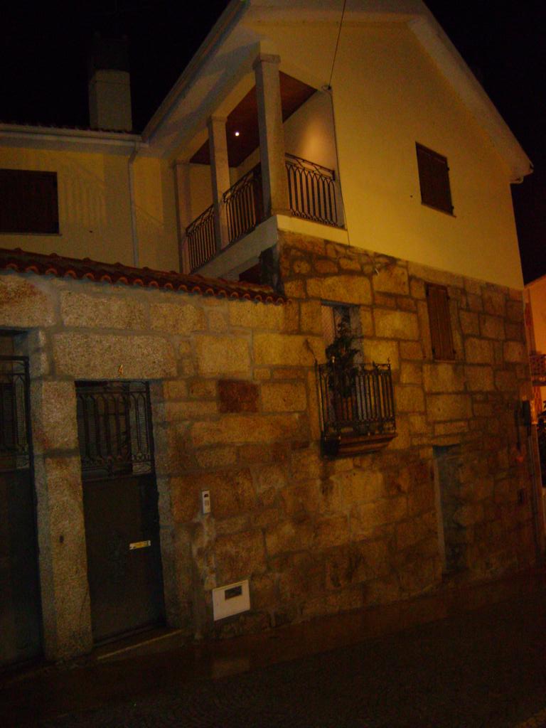 casa centenária zona histórica de Valpaços
