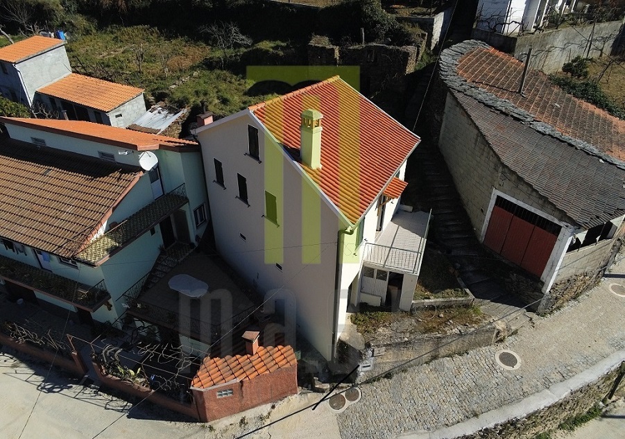 Casa de aldeia em Rio de Mel